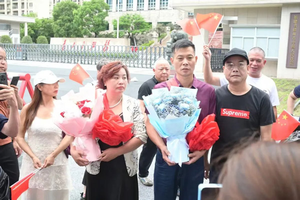福建女商人改判无罪后，“从犯”丈夫再审未当庭宣判，辩护律师：同一基础事实应判无罪