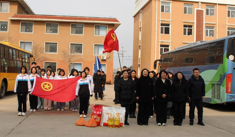 党员志愿在行动——盘锦弘毅中学党支部组织开展学雷锋志愿活动 党员志愿在行动——盘锦弘毅中学党支部组织开展学雷锋志愿活动